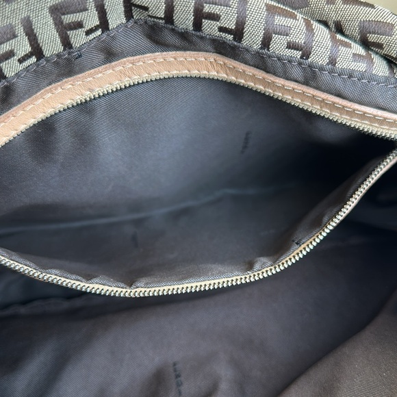 Fendi Zucca Mamma Baguette w/ Leather details - Picture 14 of 15